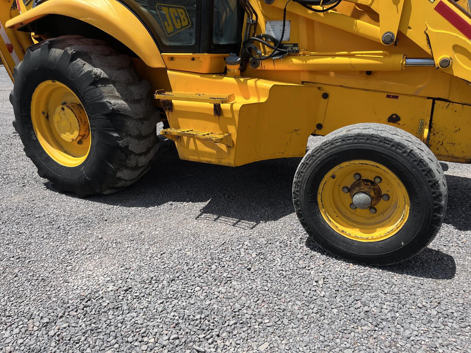 ./imagenes/INVOICE/2019/15507/JCB 214 SERIES 3 (8).JPG